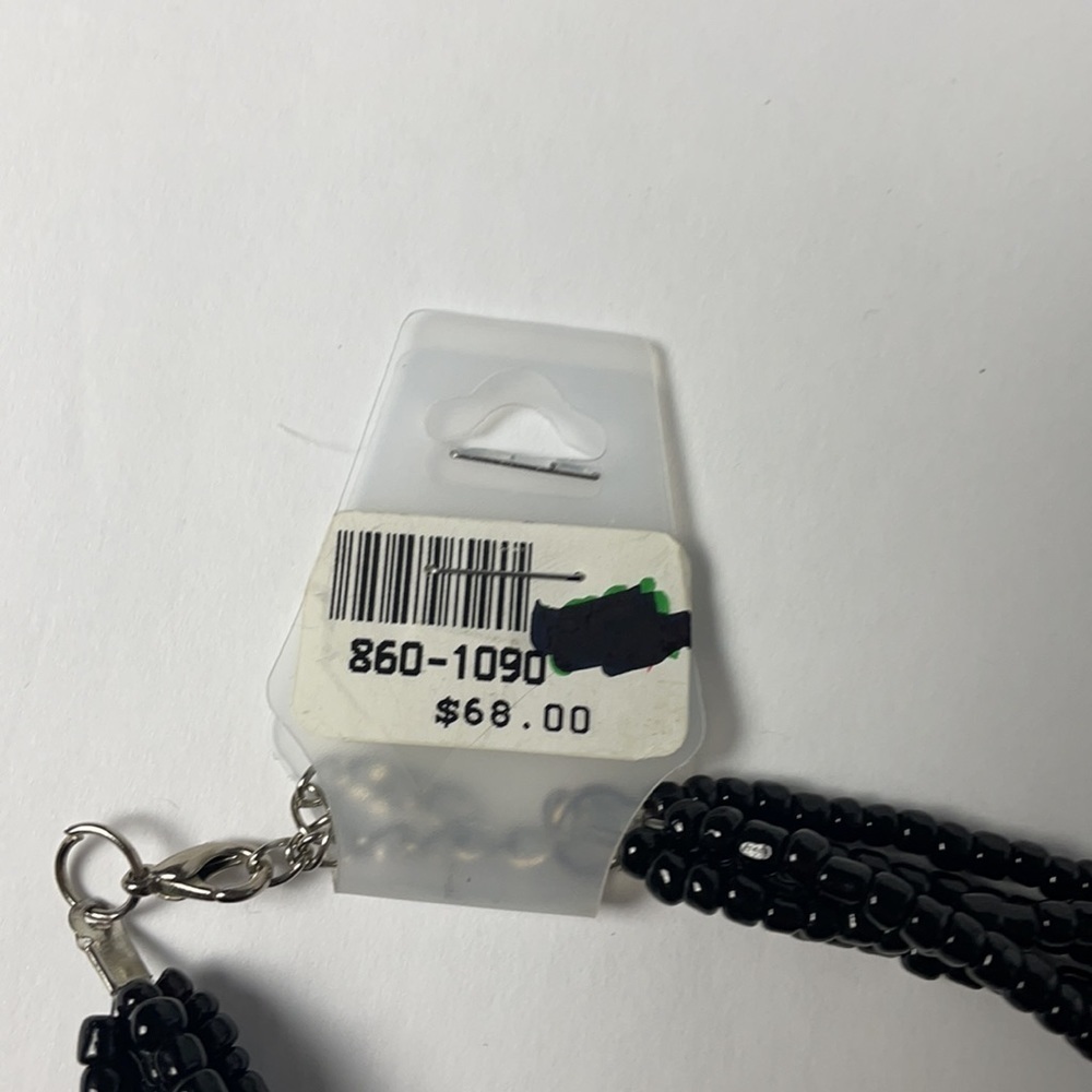 Shell Statement Necklace - Picture 9 of 9